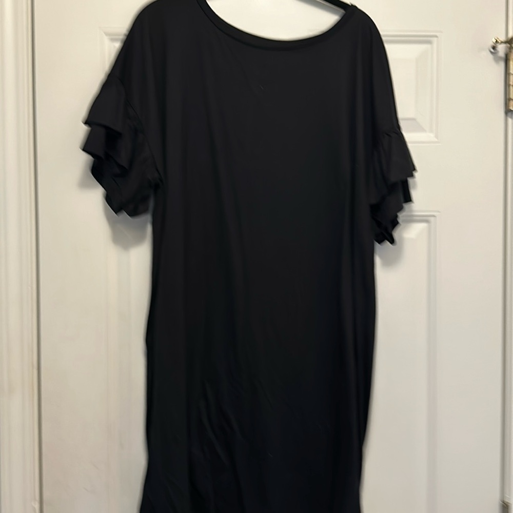 GAP ruffled sleeve t-shirt dress